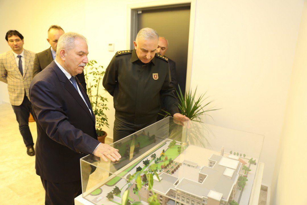 Demirtaş’a Komutan ziyareti